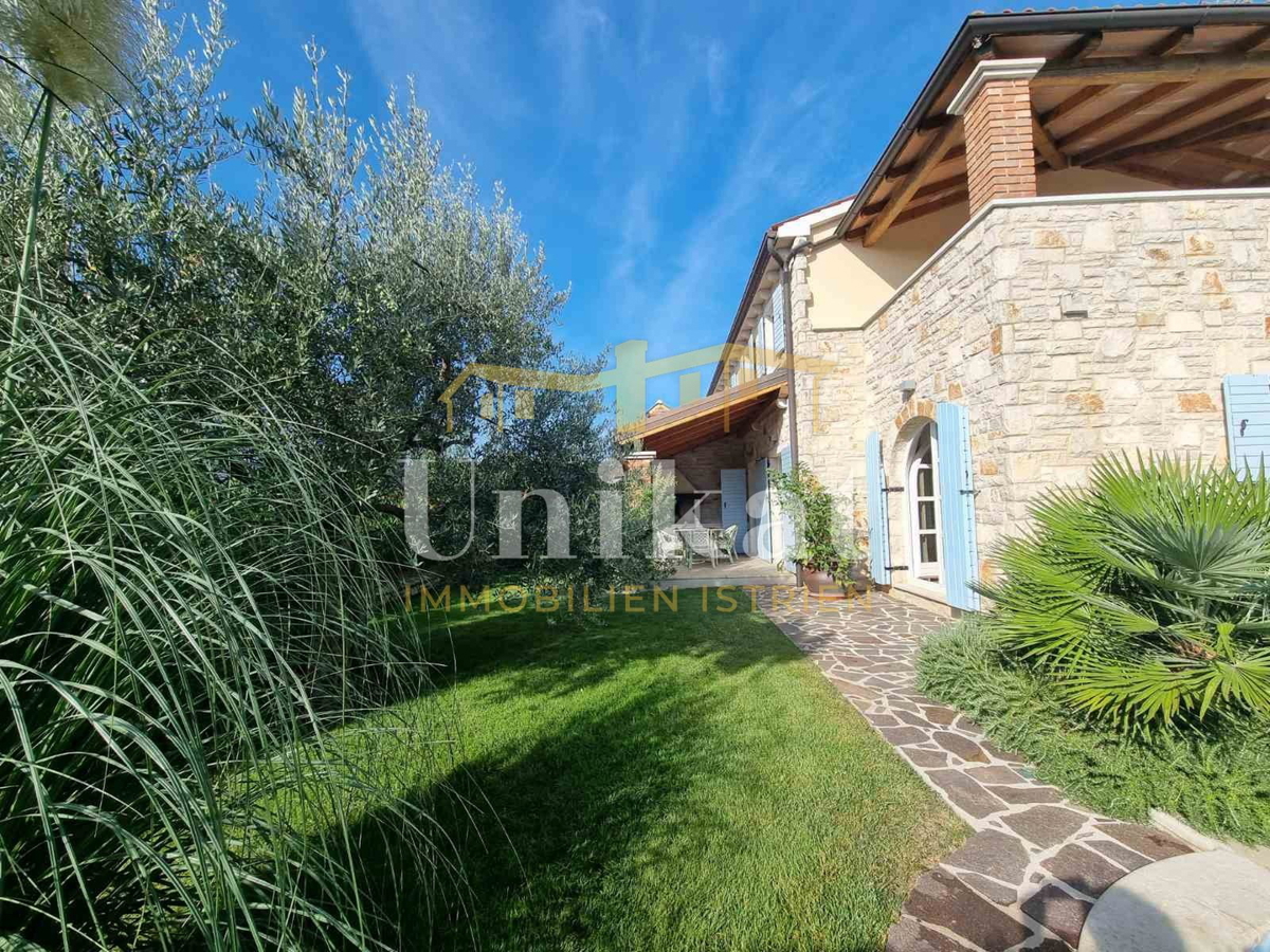 Doppia casa in stile istriano